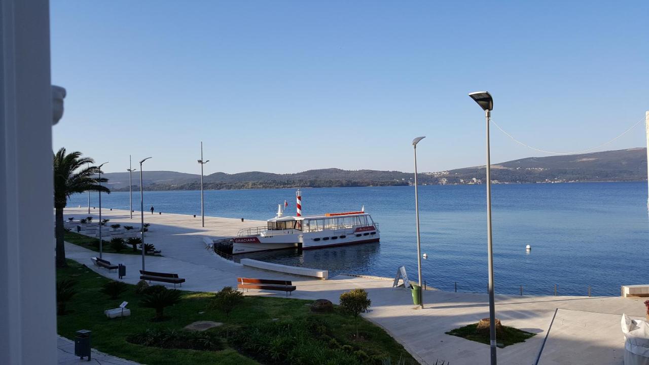 Room Next To Porto Montenegro Τίβατ Εξωτερικό φωτογραφία