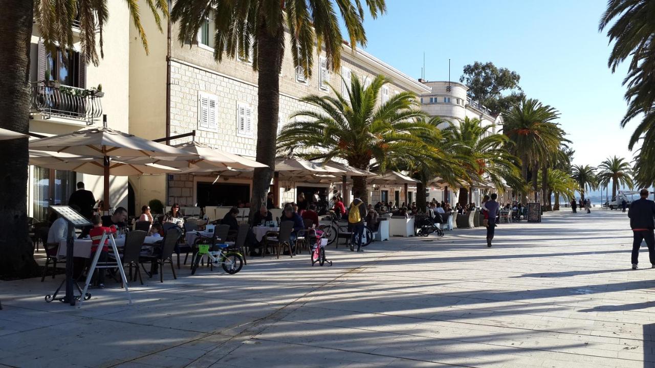 Room Next To Porto Montenegro Τίβατ Εξωτερικό φωτογραφία